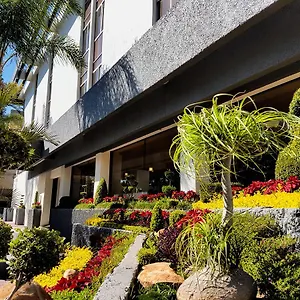 Pergolas Hotel