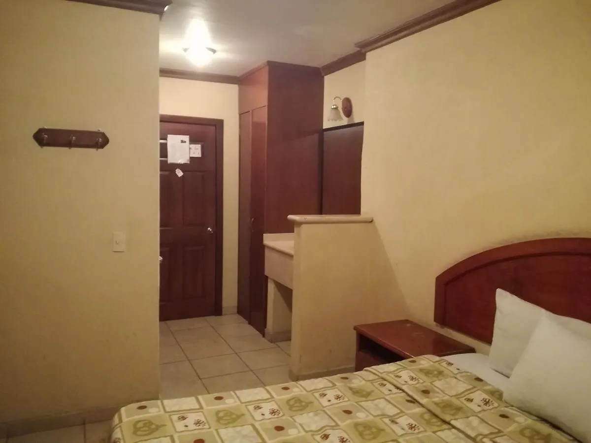 Hotel Estacion Guadalajara 2*,  Mexico